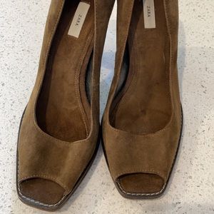 Zara suede heels
